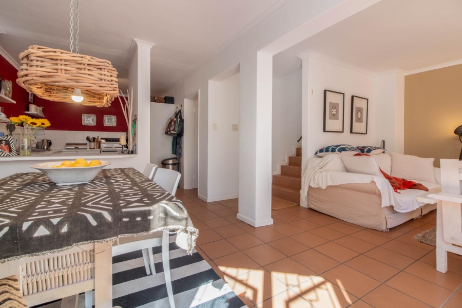 To Let 2 Bedroom Property for Rent in Devils Peak Western Cape